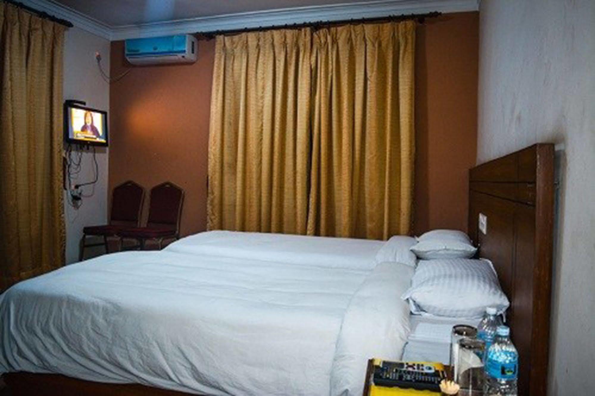 Aryal International Hotel Kathmandu Exterior photo